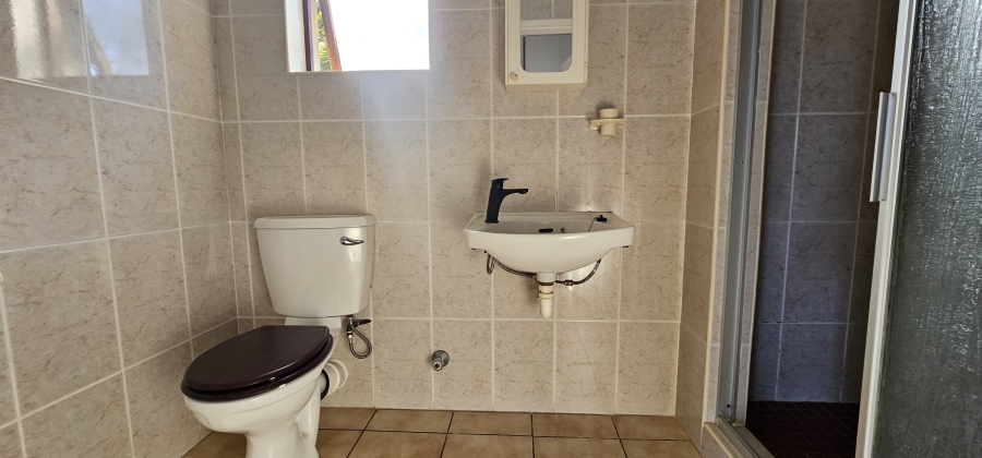 4 Bedroom Property for Sale in Middedorp Western Cape